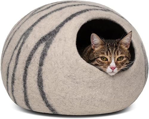 Cat Beds And Caves — product photo