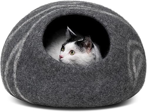 Cat Beds And Caves — product photo